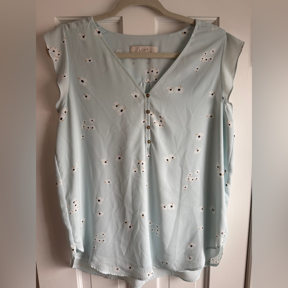 LOFT Women's Soft Blue Floral Blouse